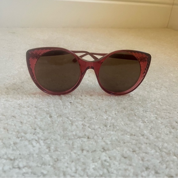 Bottega Veneta women’s sunglasses red w/ COA